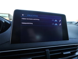 Peugeot 3008 1.2 PureTech Blue Lease Executive | Trekhaak | Navigatie | Climate control | Lichtmetalen velgen | Cruise control | Parkeersensoren achter | Apple carplay/Android auto / 34