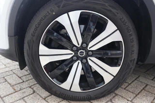Volvo XC40 T5 Recharge Plus Dark | Stoelverwarming | Trekhaak | Parkeercamera | Leder | H/K | Pilot Assist | BLIS | Keyless / 11