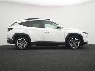 Hyundai Tucson 1.6 T-GDI PHEV Comfort Smart Panoramadak | Trekhaak | Navigatie | Camera / 12