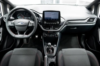 Ford Fiesta 1.0 EcoBoost Hybrid ST-Line|WINTERPACK|KEYLESS|CLIMATE|CARPLAY|PDC|PARK ASSIST / 4