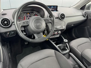 Audi A1 Sportback 1.0 TFSI Pro Line * Stoelverwarming * Led * Lichtmetalen Velgen / 18