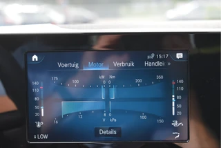Mercedes-Benz A-Klasse 200 4MATIC 164 pk Premium  | Open dak | Camera | Carplay | DAB | Vrtual cockpit | Stoelverwarming | Full LED / 53