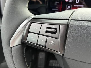 Opel Mokka 1.2 Turbo 145Pk Hybrid GS Automaat | Climate control | Achteruitrij Camera | Elektrisch Pakket | Apple Carplay/Android Auto | Cruise control | Verwarmbaar stuurwiel | 17"LM-Velgen / 19