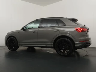 Audi Q3 40 TFSI quattro S Line edition one  - Virtual cockpit - Schuif/kanteldak - Stoelverwarming - Camera - Cruisecontrol - AppleCarplay - Android Auto - Virena Zekerheidspakket 895, - BOVAG Garantie / 5