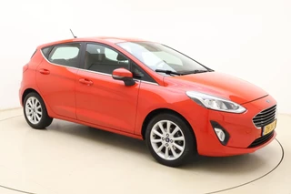 Ford Fiesta 1.0 EcoBoost Titanium | Trekhaak | Navigatie | Camera | Parkeersensoren voor en achter | Climate control | Lichtmetalen velgen / 9