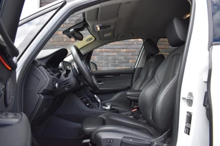 BMW 2-serie Active Tourer 220i HIGH EXE M-PAKKET LEDER NAVI / 21