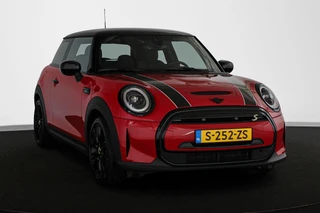 MINI Electric Camden Go Edition 33 kWh SOH 97% Apple CarPlay Achteruitrijcamera Sportstoelen Stoelverwarming / 2