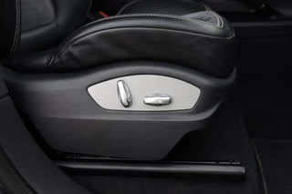 Porsche Cayenne 3.6 GTS|Panoramadak|Bose|Sportchrono|Navi|Camera|Stoelverwarming Voor/Achter|Verwarmd Stuurwiel|Elek. Stoelen|LED| / 32