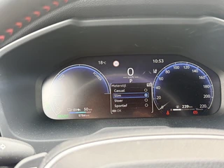 Suzuki Across 2.5 Plug-in Hybrid Style  | LED | Leder | Adaptive Cruise | Apple/Android | Stuurverwarming | Voor en achterbank verwarming | Camera / 85