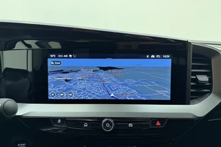 Opel Mokka 1.2 Turbo GS | € 5.600 Registratie VOORDEEL | Nieuwe auto | 18 inch lichtmetalen velgen | Stoel en stuurverwarming | Keyless entry en start | Achteruitrijcamera | Adaptive cruise control | Matrix led verlichting / 16