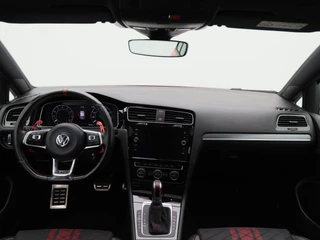 Volkswagen Golf 2.0 TSi GTi 290 Pk TCR | Panorama Dak | Adaptive Cruise | Camera | Stoelverwarming | 18 inch | 90.438 km!! / 17