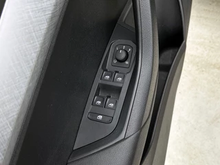 Skoda KAROQ 1.5 TSI ACT Business Edition Plus | Automaat | Adaptive cruise | Stoelverwarming | Camera | Parkeersensoren | BTW / 29