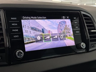 Skoda Karoq 1.5 TSI Sportline | Pano | Clima | Stuur/Stoelverwarming | Cruise | Carplay | Navi | ( Vestiging - Nieuwegein) / 25
