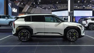 Kia EV3 GT AWD 81.4 kWh Launch control | Elektronisch adaptief onderstel met road-preview | 20" lichtmetalen GT-velgen | NIEUW TE BESTELLEN / 6