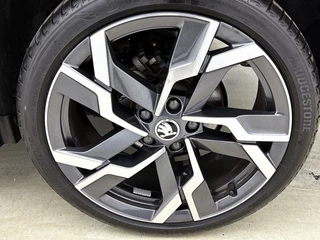 Škoda Karoq 1.5 TSI ACT Sportline Business  | PANORAMADAK | 360 CAMERA | WINTERPACK | KEYLESS | NAVI | ELEKTR. ACHTERKLEP / 30