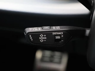 Audi Q8 60 TFSi e 490 Pk quattro S-Line Competition | Matrix Laser LED | Vierwielbesturing | B&O Audio | Valcona Leder | 22 Inch | Trekhaak | Head-Up | 20.328 Km!! / 31