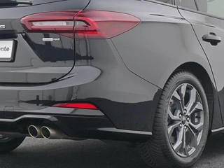 Ford Focus 1.0 Ecoboost automaat ST line X Panoramdak | Afn. Trekhaak | / 42