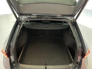 Skoda Octavia Combi 1.0 e-TSI DSG Business Edition Parkeersensoren Navigatie App-Connect DAB+ / 8