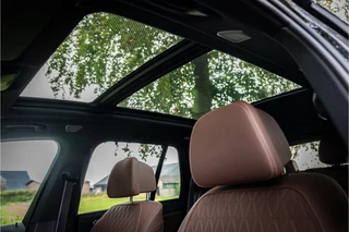 BMW X5 xDrive50e M Sport Pro  Bowers & Wilkins Sky Lounge Massage Crafted Clarity Soft Close / 32