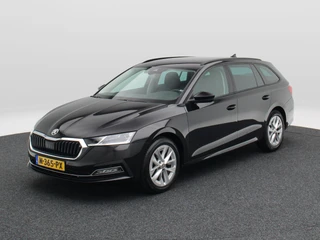Skoda Octavia Combi 1.5 TSi 150 Pk First Edition | Stoelverwarming | Camera | Cruise Control | Navigatie | CarPlay | Matrix LED | 17 Inch | 60.639 Km !!