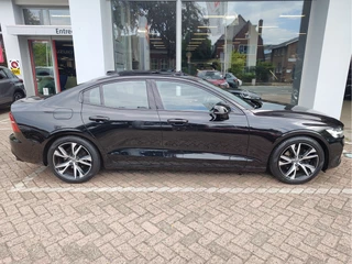 Volvo S60 2.0 T4 R-DESIGN AUTOMAAT  Lederen sportstoelen | Open dak | Harman Kardon | HUD / 7