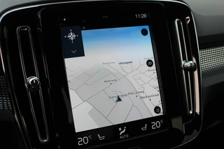 Volvo XC40 2.0 B4 R-Design  | Harman Kardon | Trekhaak | Memory | Adaptieve Cruise | Elektr. Achterklep / 18