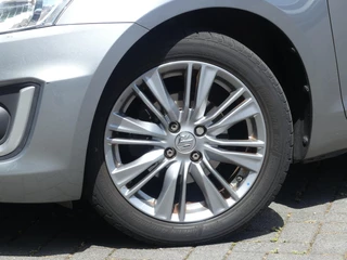 Suzuki Swift 1.2 Comfort EASSS / 10