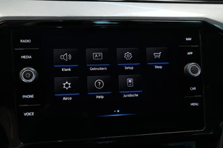 Volkswagen Passat Variant 1.4 TSI PHEV GTE Business  ACC Massage Camera Stoelverwarming 24 Maanden garantie* (Vraag naar de voorwaarden) / 19