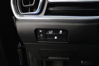 Kia Sorento 1.6 T-GDi Plug-in Hybrid 4WD ExecutiveLine 7p Nieuw en Direct leverbaar! - - Stoel/Stuurverwarming - 1700kg trekgewicht - Apple Carplay - Android Auto - Panorama Dak - - Fabrieksgarantie tot 2033 / 20