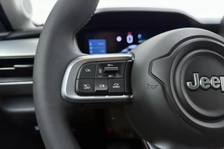 Jeep Avenger Summit 54 kWh | SOH: 98% | Climate & Adaptive Cruise Control | Achteruitrijcamera | Dodehoek detectie | Apple carplay/Android Auto | / 26