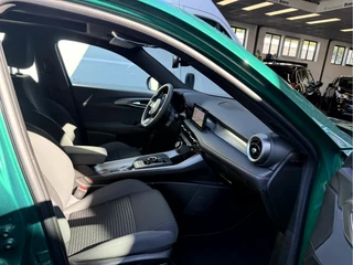Alfa Romeo Tonale 1.5T Hybrid Edizione Business  NL.Auto, Panoramadak, Trekhaak / 6