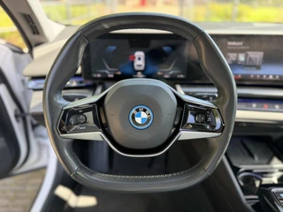 BMW i5 Touring eDrive40 Business Edition 84 kWh | SOH 96% | Pano | BTW | / 11