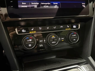 Volkswagen Passat Variant 2.0 TSI R-line Executive Business | VOL! | PANO | IQ.LIGHT | Dynaudio| Virtual | Leder | HuD | Trekhaak / 18