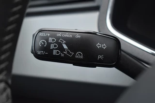 SEAT Ibiza 1.0 TSI STYLE PDC / CLIMA / APPLE-CARPLAY ANDROID AUTO / NL-AUTO / 19