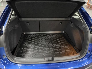 Volkswagen Taigo 1.0 TSI Life Business NL-auto, eerste eigenaar / 12
