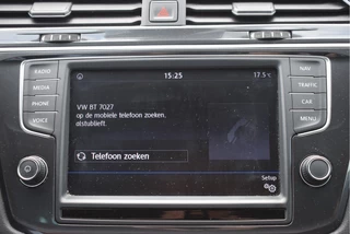 Volkswagen Tiguan 1.4 TSI ACT 150 pk Connected Series  NL-Auto | DAB | Elekt.trekhaak | Carplay | Cruise Control | Climate Control | NAP / 48