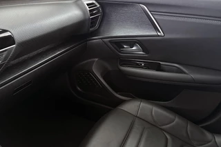 Citroen C5 X 1.2 PureTech Plus Automaat Leder Voorruitverwarming Achteruitrijcamera / 37