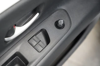 Toyota Aygo X 1.0 VVT-i MT Play  PDC Achteruitrijcamera / 11