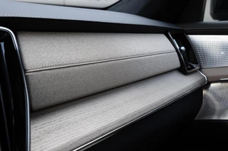 Volvo XC90 T8 Plug-in hybrid AWD MY 2027 Vanaf €76.945,- / 49