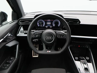 Audi A3 Sportback 45 TFSi 272 Pk e S-line Competition | Trekhaak | Stoelverwarming | Adaptive Cruise | Half Leer | Camera | Carplay | 18 Inch | 28.601 Km !! / 23