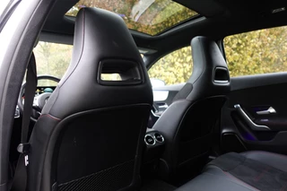 Mercedes-Benz A-Klasse 250 e Business Solution AMG Limited Pano / 29