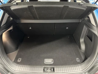 Hyundai Kona 1.0T Essence CAMERA CARPLAY ECC CRUISE LM. / 42