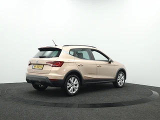SEAT Arona 1.0 TSI Style Launch | Trekhaak | Navigatie | Camera | Stoelverwarming / 2