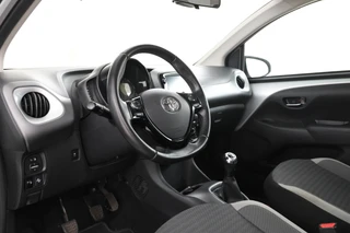 Toyota Aygo 1.0 VVT-i x-play  5 Deurs, Camera, / 12