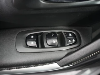 Renault Kadjar 1.2 TCe Bose | Trekhaak | Navi | Camera | Dodehoeksensor | Cruise | / 27