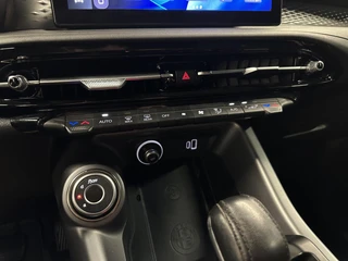 Alfa Romeo Tonale 1.5T Hybrid Sprint NAVI CARPLAY LEER ADAPTIEF CRUISE. / 36