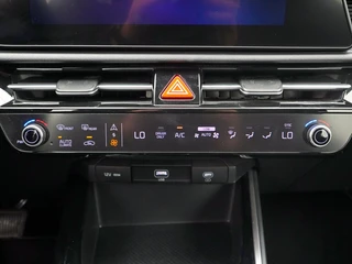Kia Niro 1.6 GDi PHEV Dynamic Line Stoelverwarming / 37