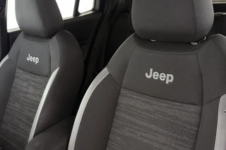 Jeep Avenger 1.2 Longitude Stoelverwarming Keyless Camera Adaptive Cruise / 33