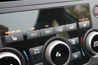 Land Rover Discovery Sport 2.0 SI4 241PK 4WD HSE AUT/LEER/PAN.DAK/CLIMA/STOELVERW./ORIG.NL / 50