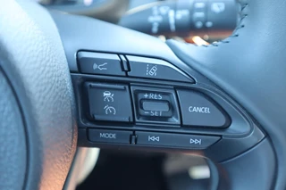 Toyota Aygo X LIMITED JBL-AUDIO STOELVERWARMING KEYLESS PARK-SENSOREN 18"LMV APPLE/ANDROID LED CLIMA CAMERA AD-CRUISE NL-AUTO / 24